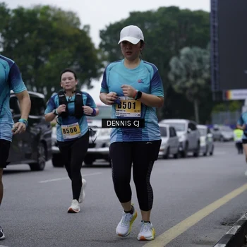 Runner Photo 8937165