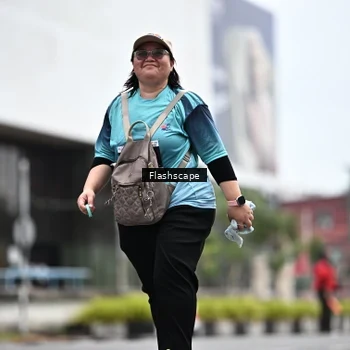 Runner Photo 8937175
