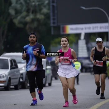 Runner Photo 8937182