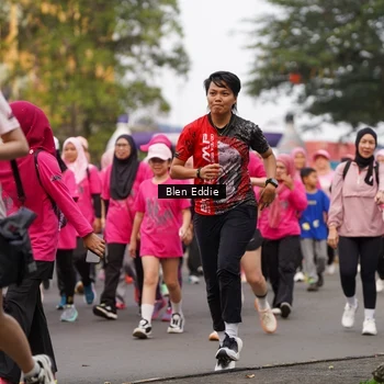 Runner Photo 8937190