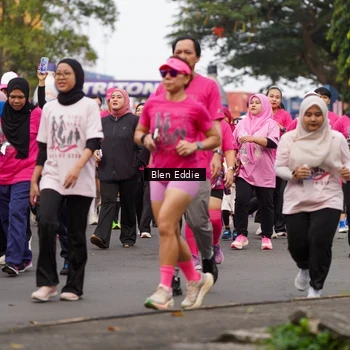 Runner Photo 8937222
