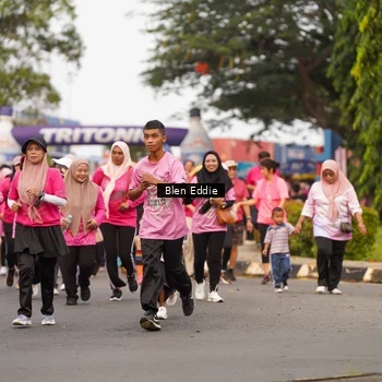 Runner Photo 8937260