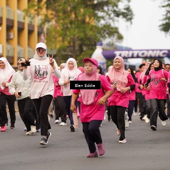 Runner Photo 8937285