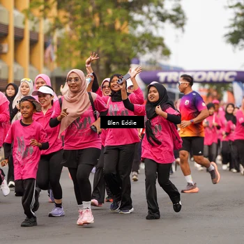 Runner Photo 8937295