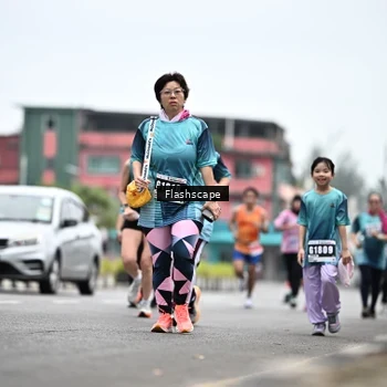 Runner Photo 8937299