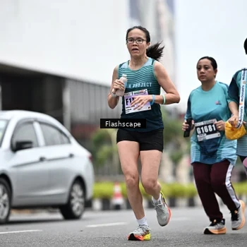 Runner Photo 8937303