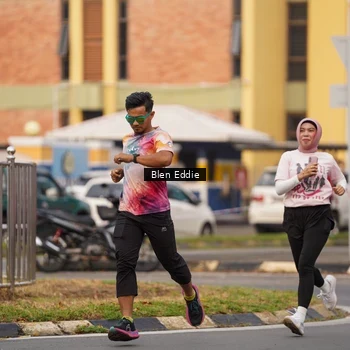 Runner Photo 8937330