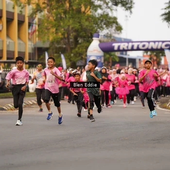 Runner Photo 8937336