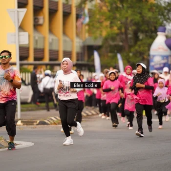 Runner Photo 8937345