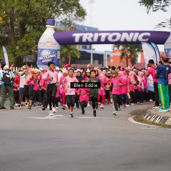 Runner Photo 8937355