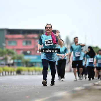 Runner Photo 8937374