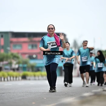 Runner Photo 8937393