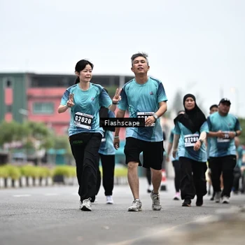 Runner Photo 8937463