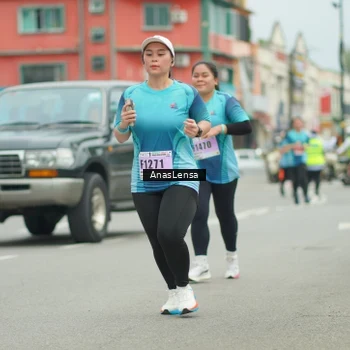 Runner Photo 8937470