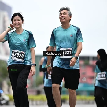 Runner Photo 8937576