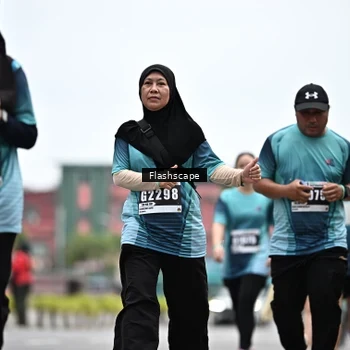 Runner Photo 8937611