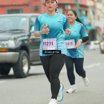 Runner Photo 8937645