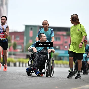 Runner Photo 8937790