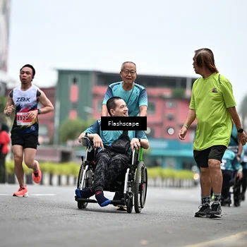 Runner Photo 8937800