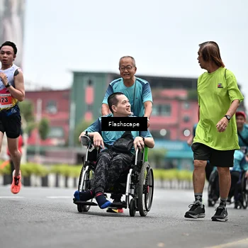 Runner Photo 8937807