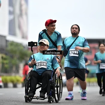 Runner Photo 8937940