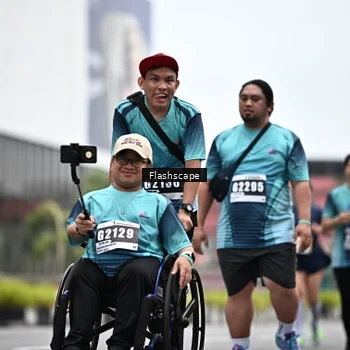 Runner Photo 8937947