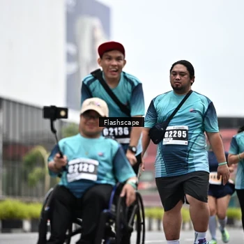 Runner Photo 8937962