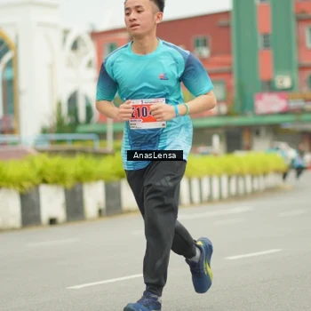 Runner Photo 8938108