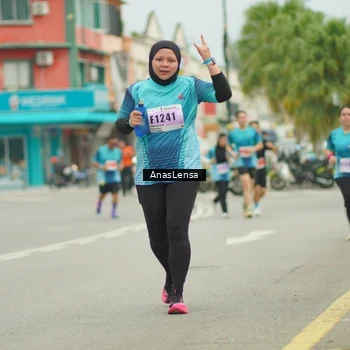 Runner Photo 8938415
