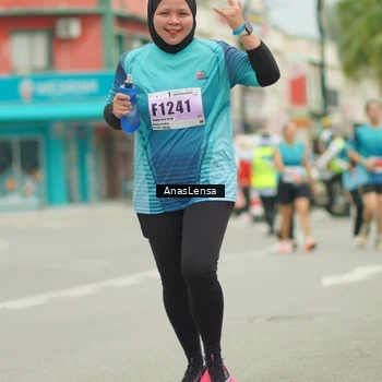 Runner Photo 8938521