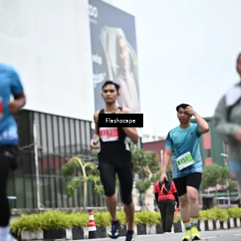 Runner Photo 8938571
