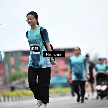 Runner Photo 8938758