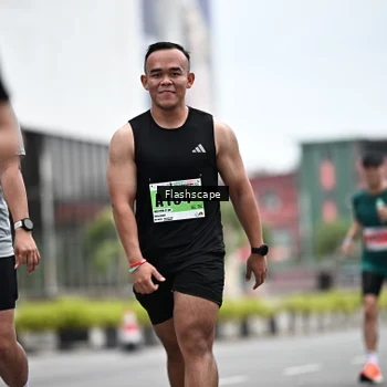 Runner Photo 8939407