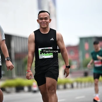 Runner Photo 8939430