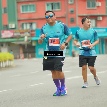 Runner Photo 8939495