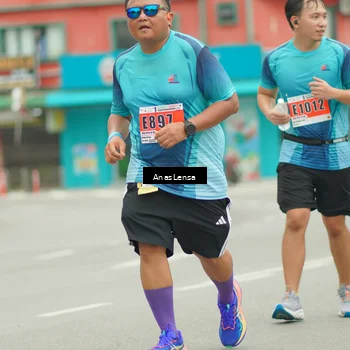 Runner Photo 8939511