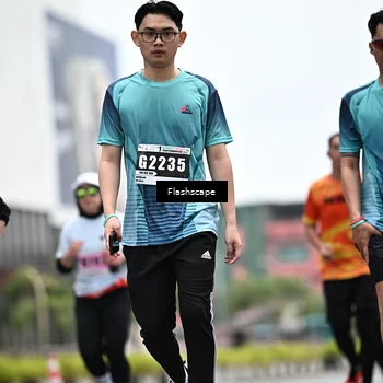 Runner Photo 8939750