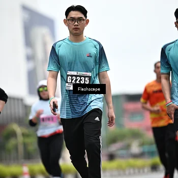 Runner Photo 8939756