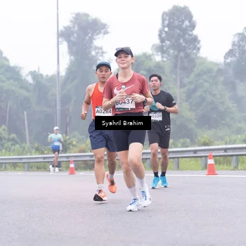 Runner Photo 8939762
