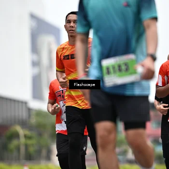Runner Photo 8939800