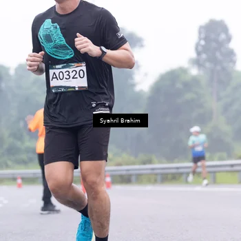 Runner Photo 8939859