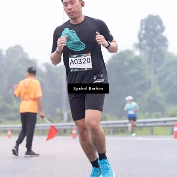 Runner Photo 8939874