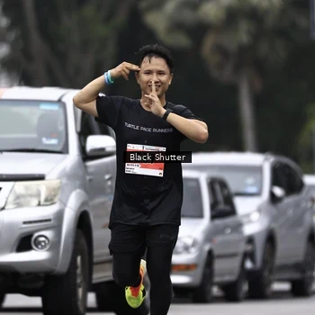 Runner Photo 8940007