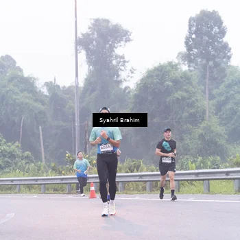 Runner Photo 8940517