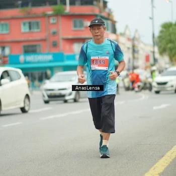 Runner Photo 8941231