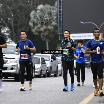 Runner Photo 8941305