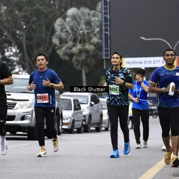 Runner Photo 8941306