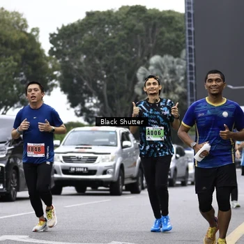 Runner Photo 8941405