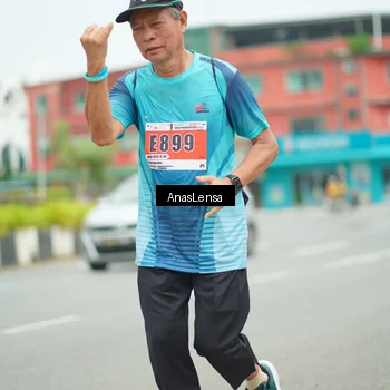 Runner Photo 8941524