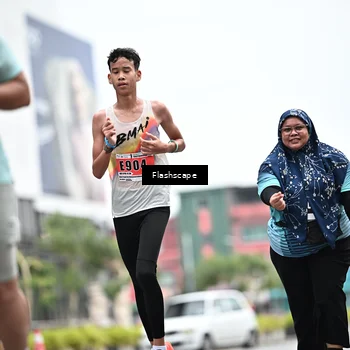 Runner Photo 8941645